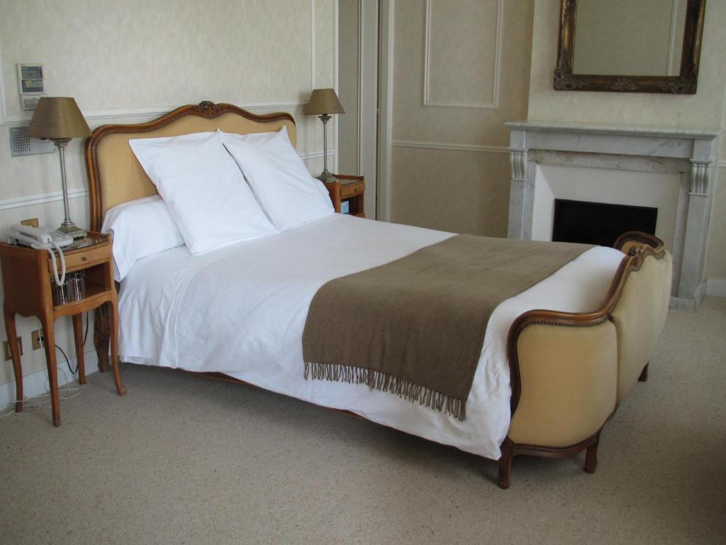 Отель Chateau Beau Jardin Gaillan-en-Medoc Номер фото
